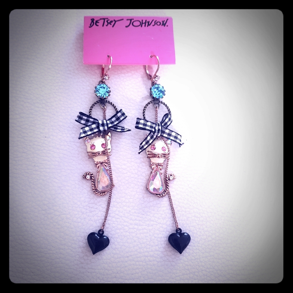 Betsey Johnson cat earrings